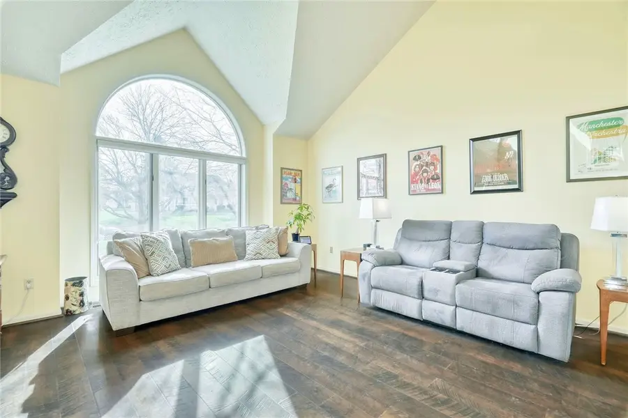 27 Edenfield Road, Penfield, NY 14526 - #3