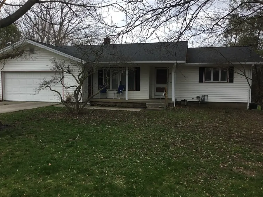 56 Munson Street, Le Roy, NY 14482 - #2