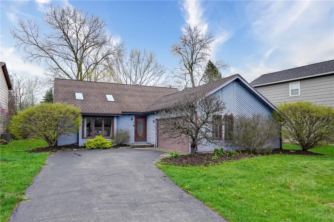 8 Fieldstone Lane, West Henrietta, NY 14586 - #1