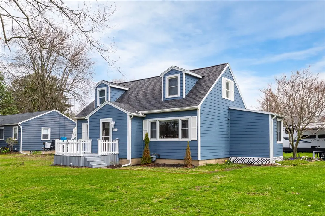 986 Gravel Road, Webster, NY 14580 - #1