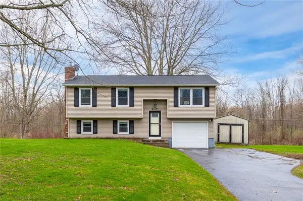 6119 Hollybush Lane, Ontario, NY 14519