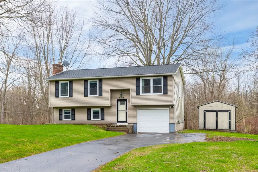 6119 Hollybush Lane, Ontario, NY 14519 - #2