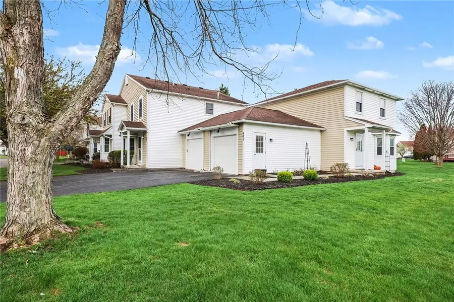 481 Nadine Dr, Webster, NY 14580 - #2