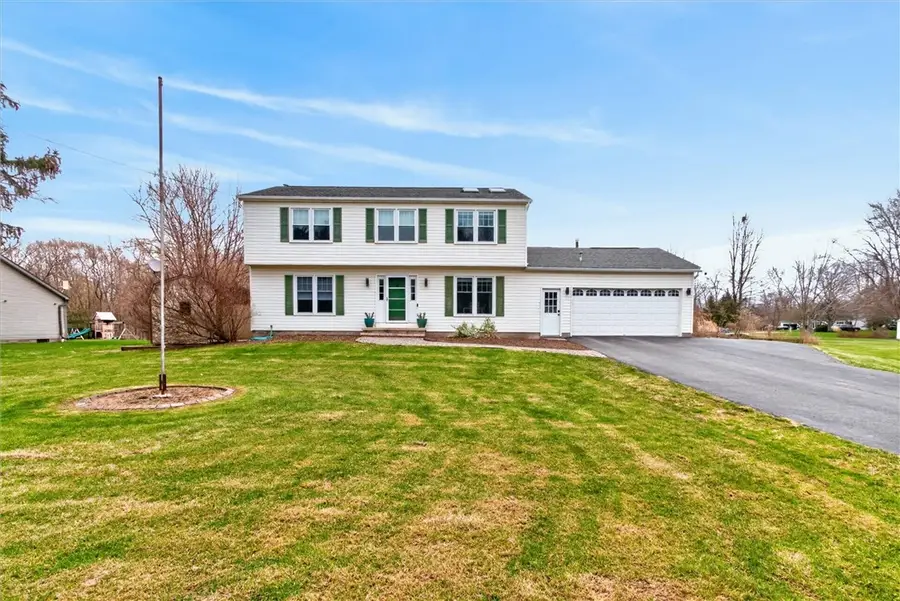 920 Gravel Road, Webster, NY 14580 - #2