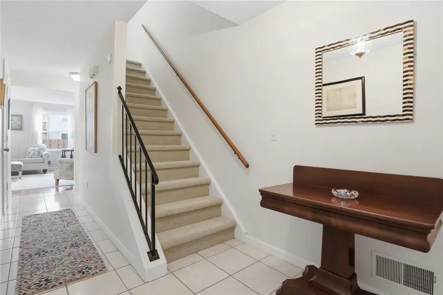 18 Hanna Lane, Webster, NY 14580 - #3