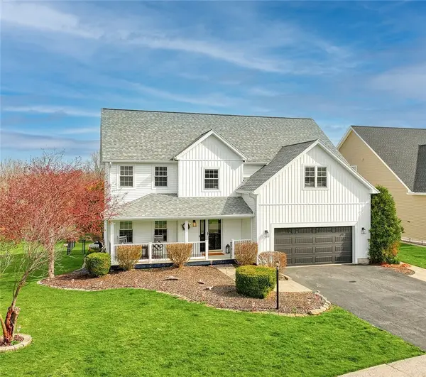 6430 Sunray Crest Dr, Victor, NY 14564