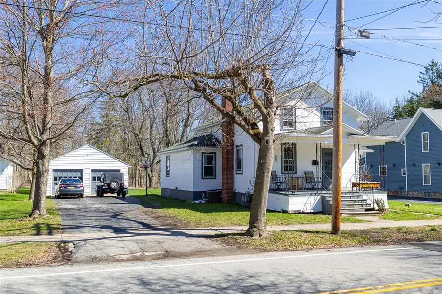 31 Maplewood Avenue, Honeoye Falls, NY 14472 - #2