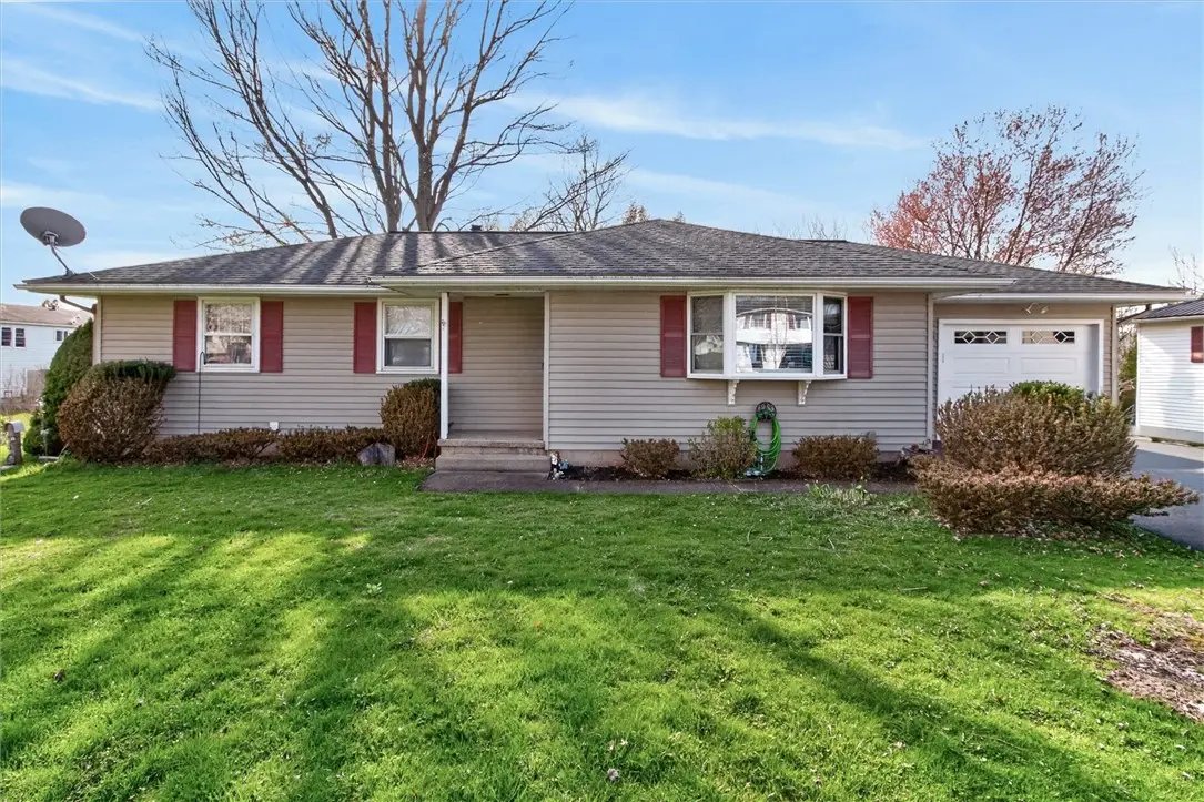 549 Grace Avenue, Newark, NY 14513 - #1