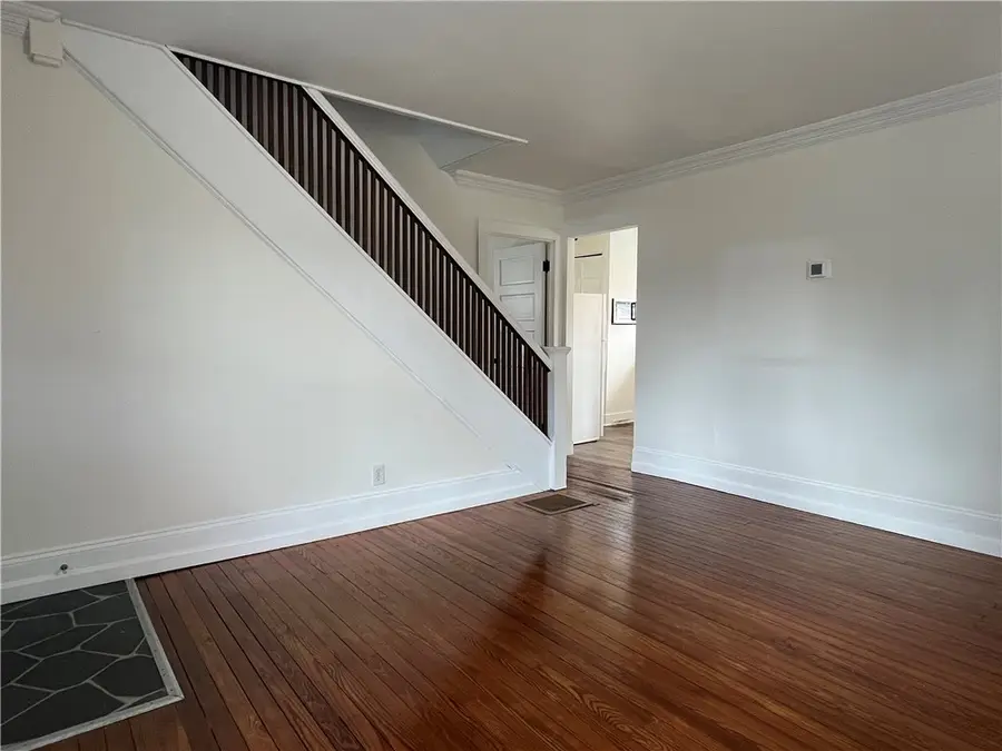 912 W Gray Street, Elmira, NY 14905 - #3