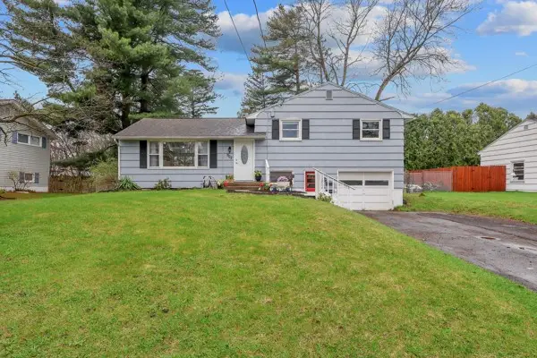 902 Leroy Road, Syracuse, NY 13212