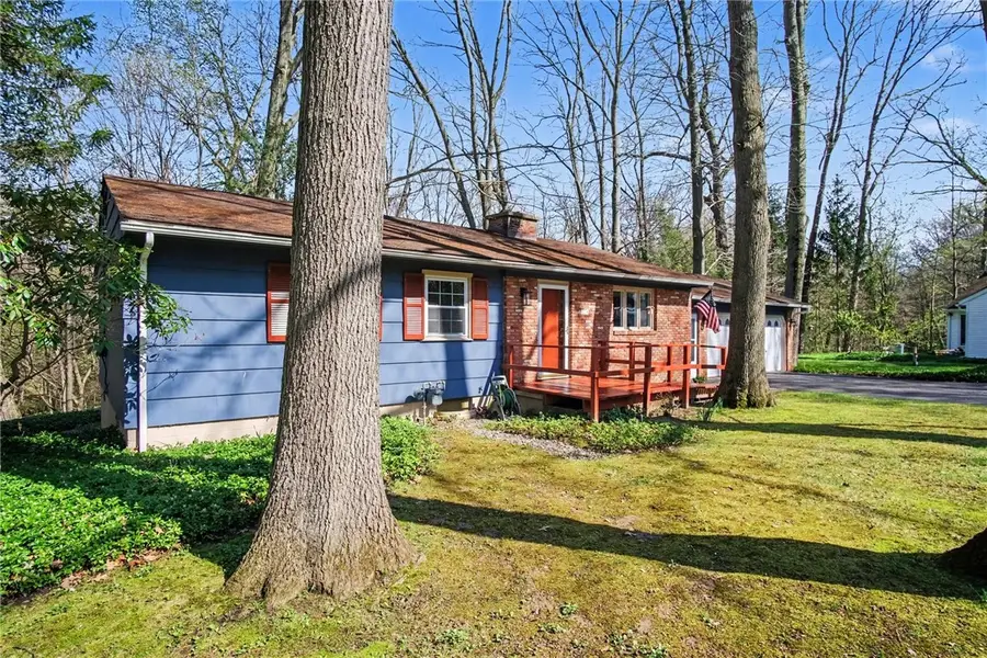 39 Hunters Run, Pittsford, NY 14534 - #3