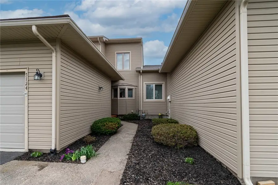 5124 Springbush Dr Drive, Canandaigua, NY 14424 - #2