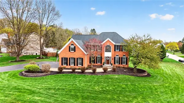 22 Stanford Way, Fairport, NY 14450