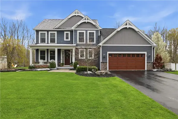 52 Copper Beech Run, Fairport, NY 14450