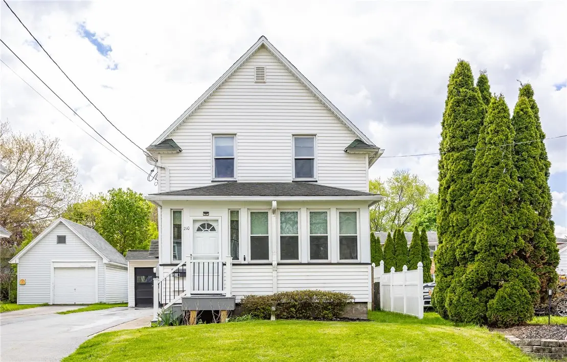 210 E Linden Avenue, East Rochester, NY 14445 - #1
