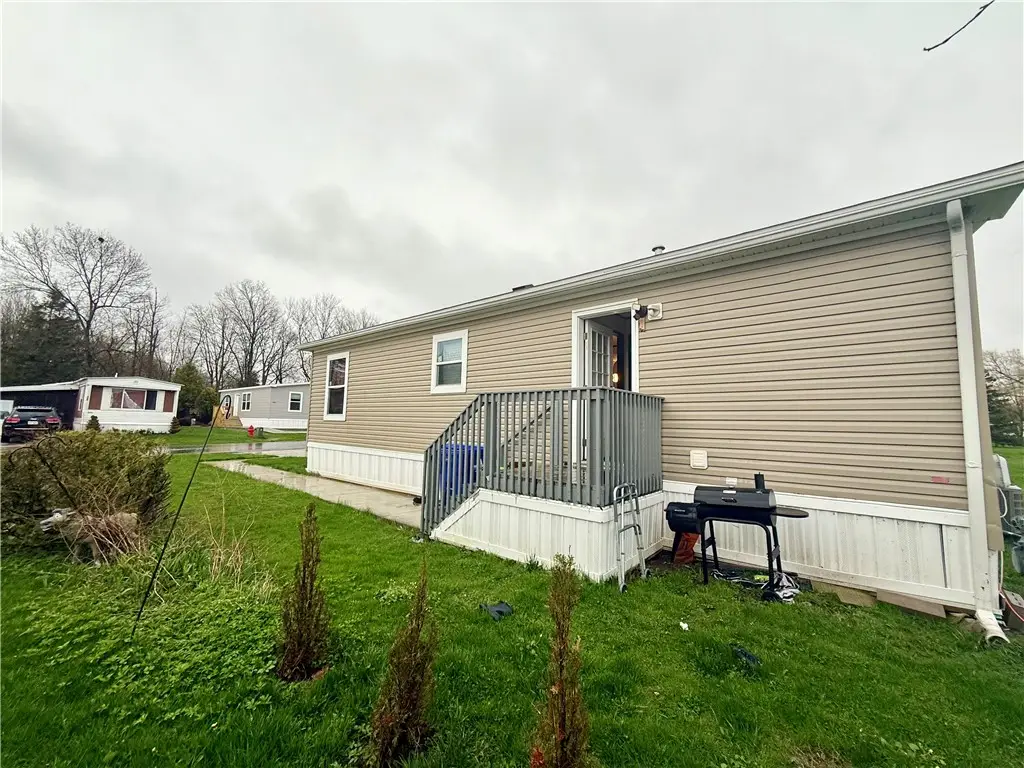 109 E Canyon Drive, Hamburg, NY 14075 - #1