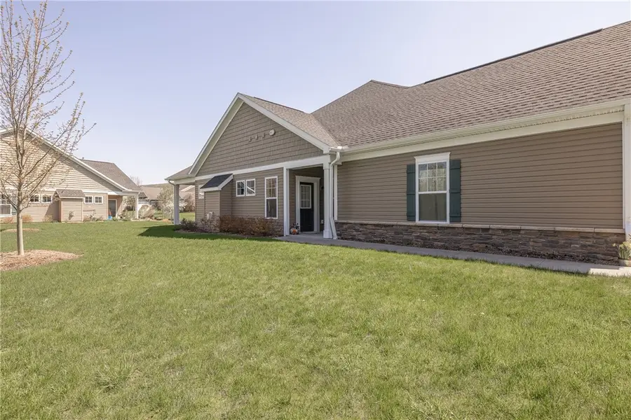 801 Rivers Run, Rochester, NY 14623 - #2