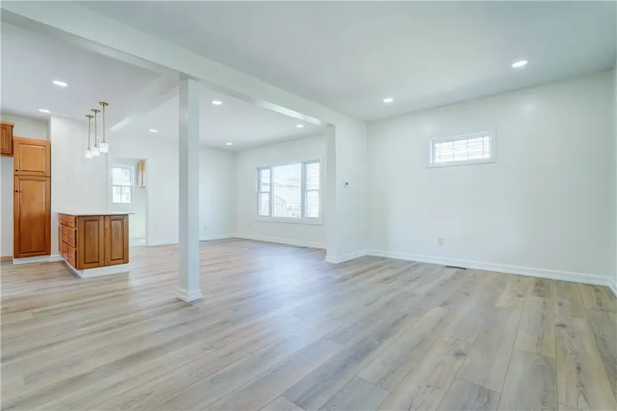 817 Avenue D, Rochester, NY 14621 - #3