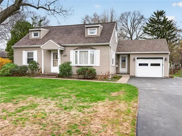 258 Oakdale Drive, Webster, NY 14580