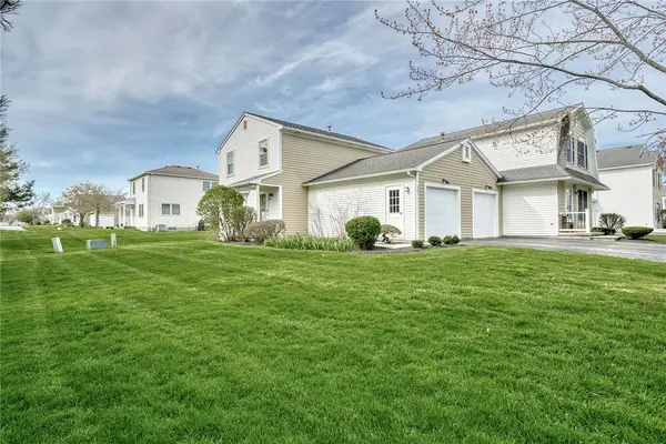 291 Deerhurst Lane, Webster, NY 14580