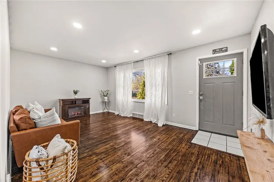 569 Marsh Road, Pittsford, NY 14534 - #3