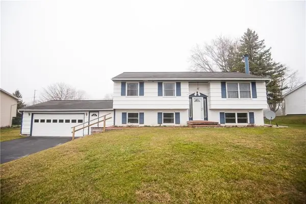 38 Kathy Drive, Pittsford, NY 14534