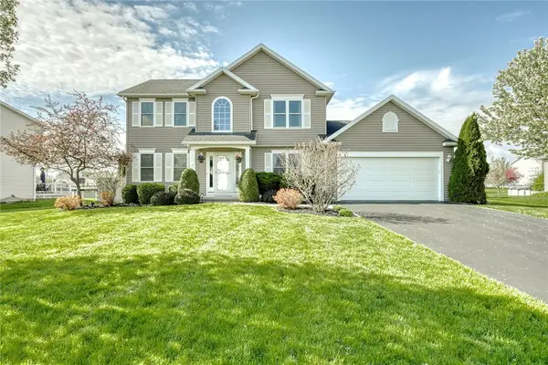46 Middlesburough Park, North Chili, NY 14514
