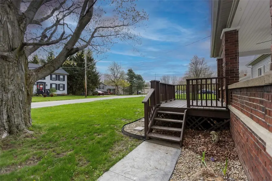 6224 Versailles Rd, Lake View, NY 14085 - #3