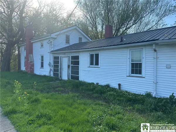 329 E Main St, Westfield, NY 14787