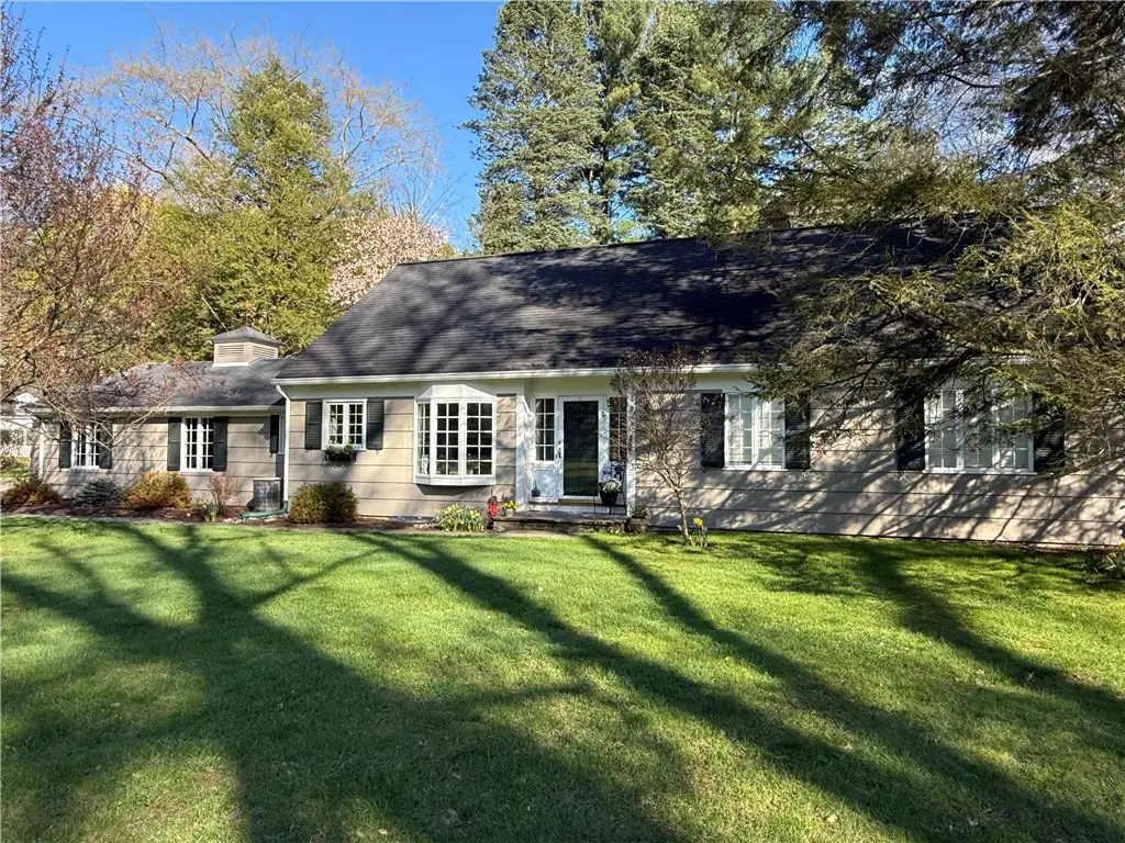 1 Creekside Road, Fairport, NY 14450 - #1