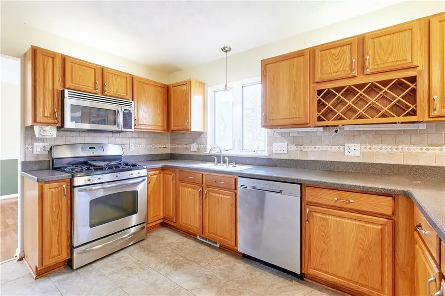 305 Alverstone Way, West Henrietta, NY 14586 - #3