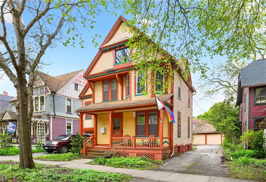 216 Linden St, Rochester, NY 14620 - #2