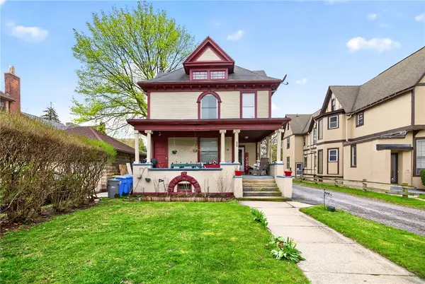 30 Strathallan Park, Rochester, NY 14607