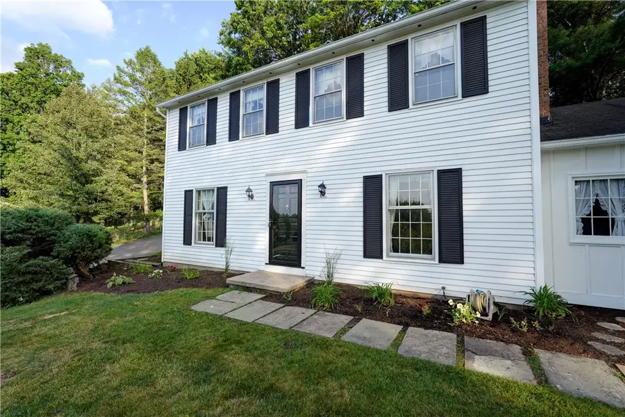 44 Kings Lacey, Fairport, NY 14450 - #3