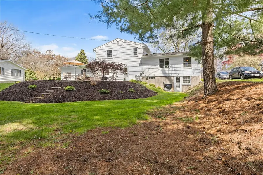 142 Wedgewood Drive, Penfield, NY 14526 - #2