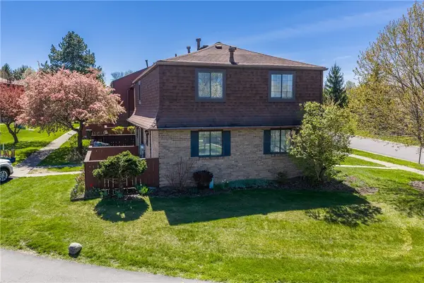 352 Surrey Hill, Rochester, NY 14623