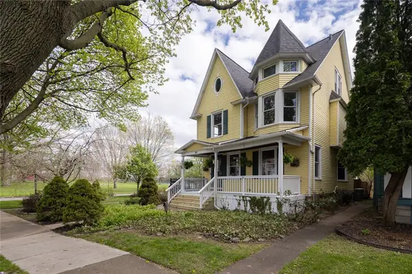 27 Riverside Street, Rochester, NY 14613
