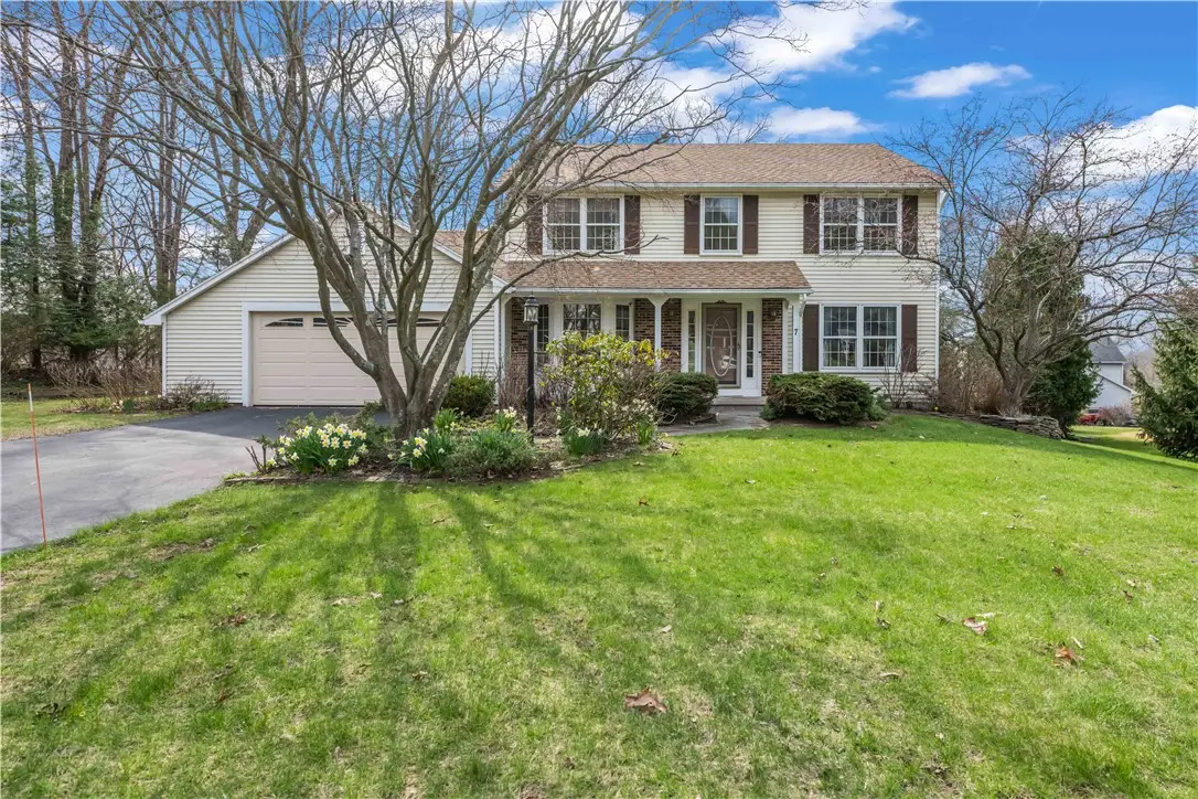 7 Whittlers Ridge, Pittsford, NY 14534 - #1