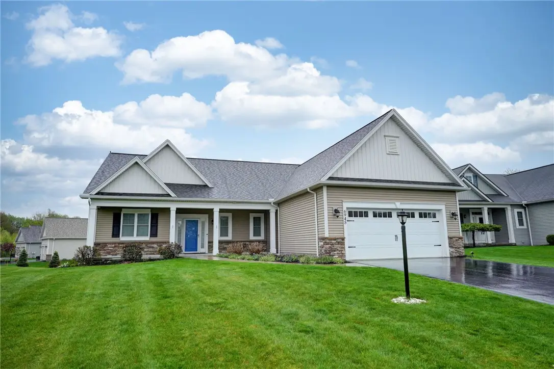 6945 Silverton Glen, Victor, NY 14564 - #1
