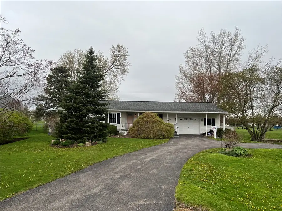 2776 Roosevelt Highway, Hamlin, NY 14464 - #2