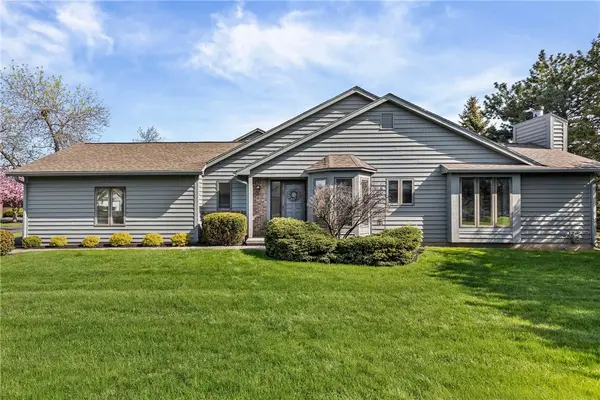 8 Shanbrook Drive, Rochester, NY 14612