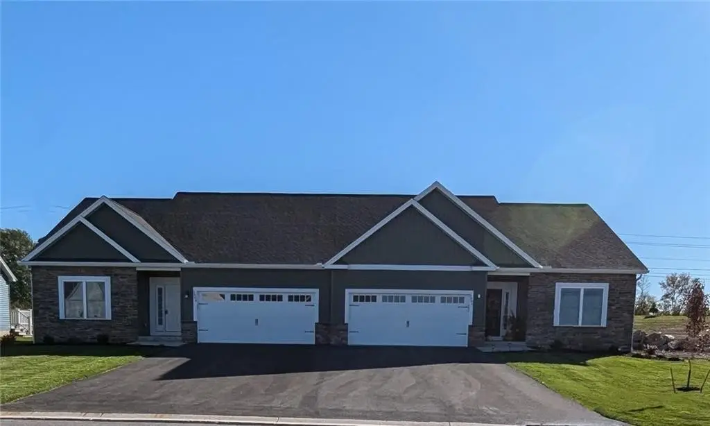 5850 Monarch Drive, Farmington, NY 14425 - #1