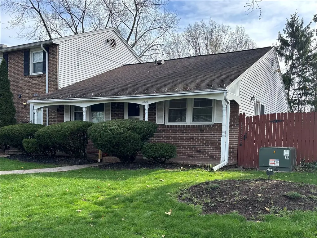 4327 Belmont Drive, Liverpool, NY 13090 - #1