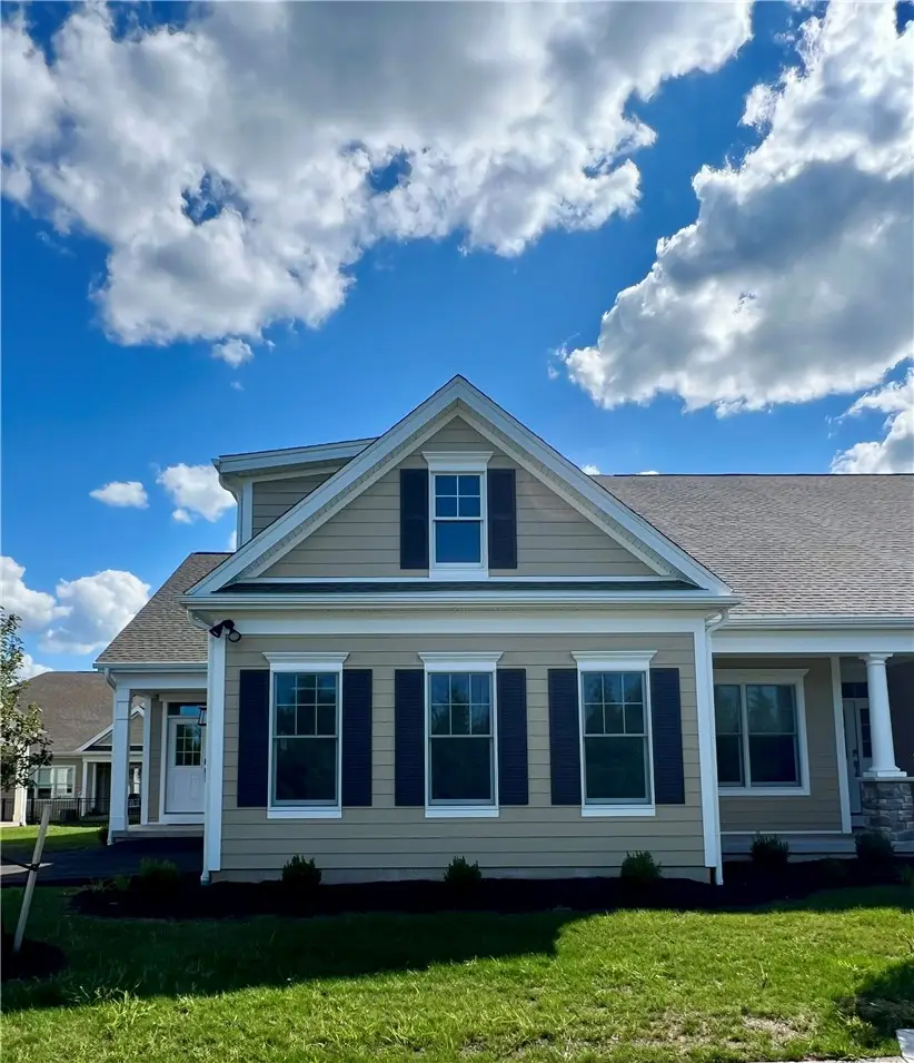 251 Bretlyn Cir, Rochester, NY 14618 - #2
