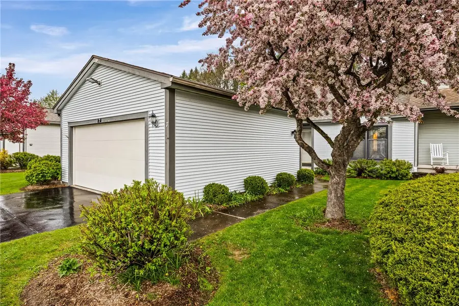7 Midlakes Drive, Canandaigua, NY 14424 - #2