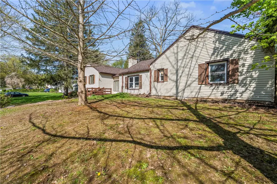 321 Eaglehead Road, East Rochester, NY 14445 - #3
