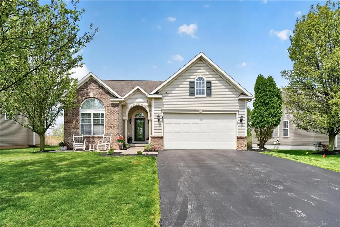 881 Surrey Hill Way, Rochester, NY 14623 - #1