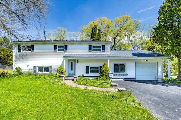 9 Amesbury Road, Rochester, NY 14623