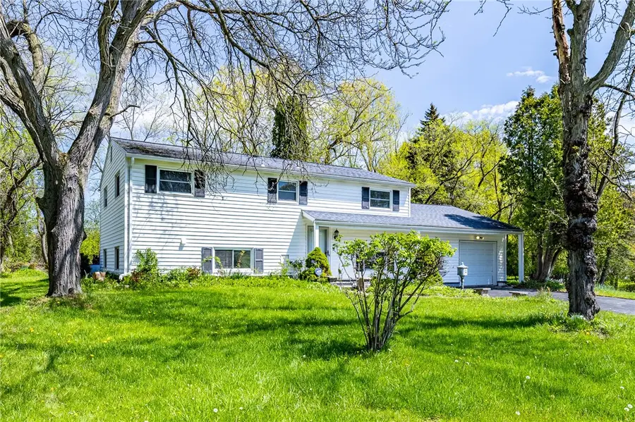 9 Amesbury Road, Rochester, NY 14623 - #2