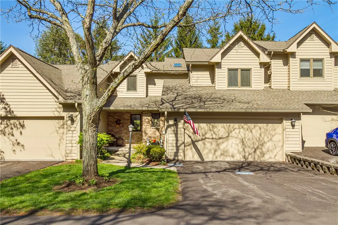 3 Colonial Circle, Fairport, NY 14450 - #1